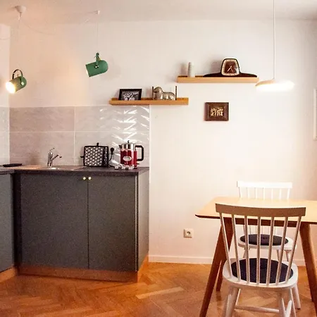 Marion Apartment *